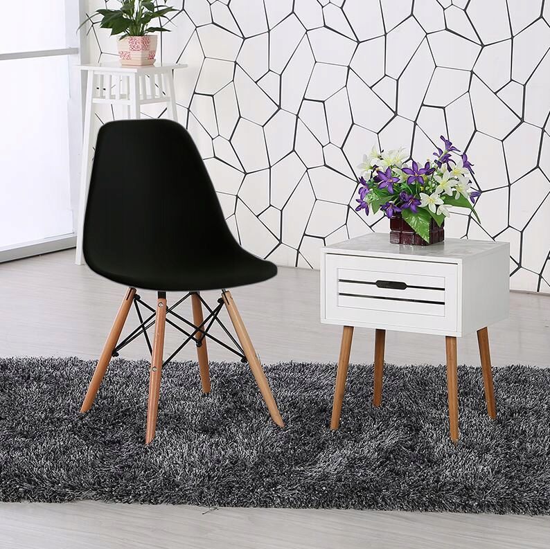 Zestaw 4x krzesło Vigo wymiary 46x48x82cm  siedzisko czarne, nogi drewniane